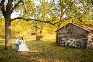 Swing Barn St. Louis Missouri Wedding Photo Photographer