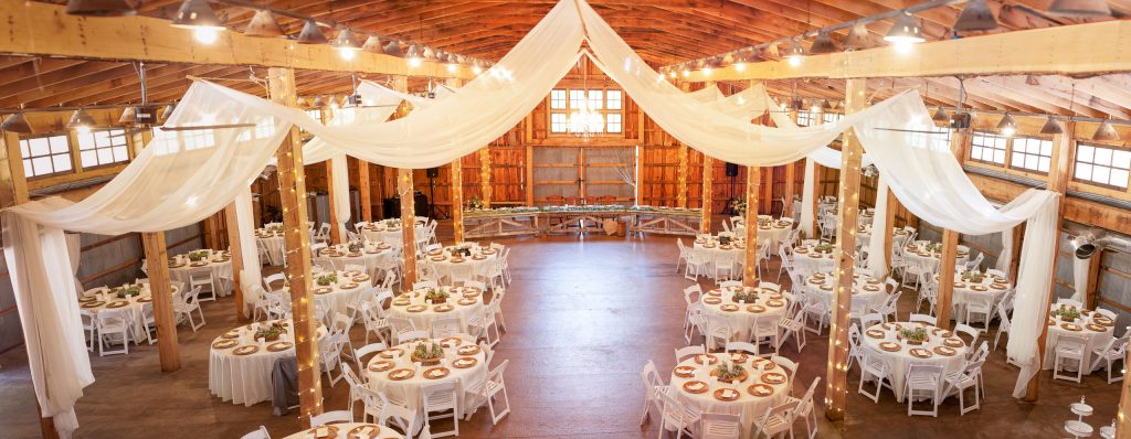 Wedding Venue by lake of the Ozarks photographer Mitchell Bennett Photography