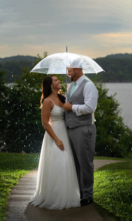 Umbrella rain Lake of the Ozarks Missouri Wedding Photo Photographer