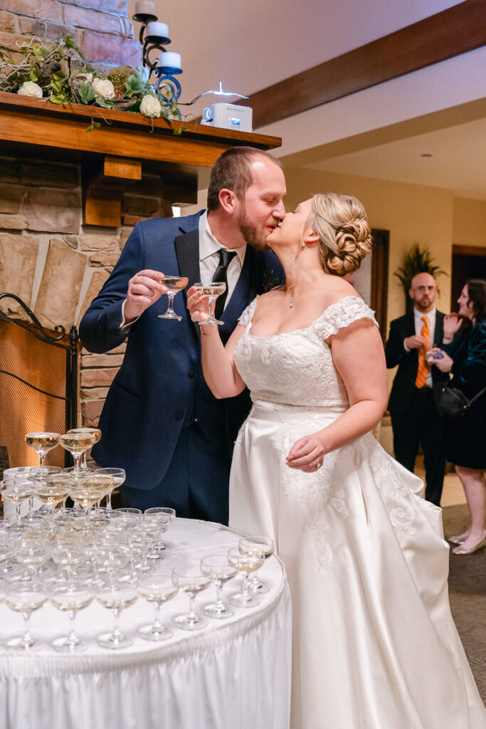 St. Louis Wedding Photographer Old Hickory Golf Club